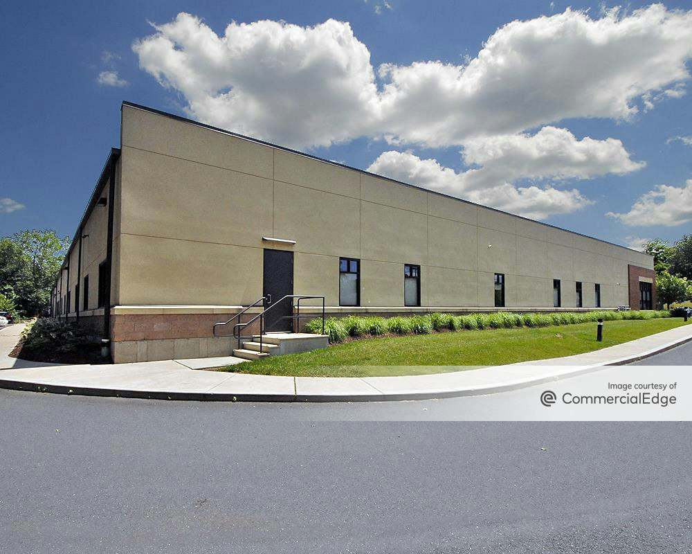 515-middle-tpke-west-manchester-ct-office-space
